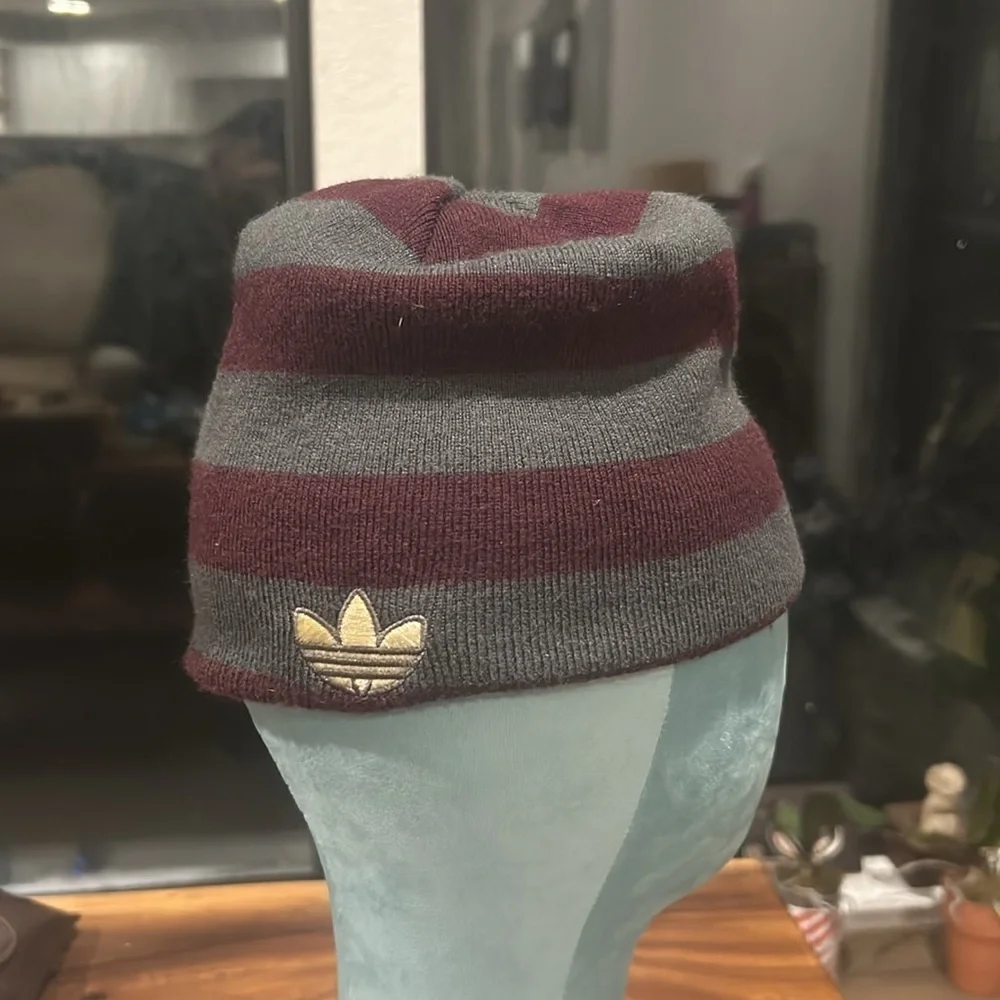 Adidas Reversable beanie !!